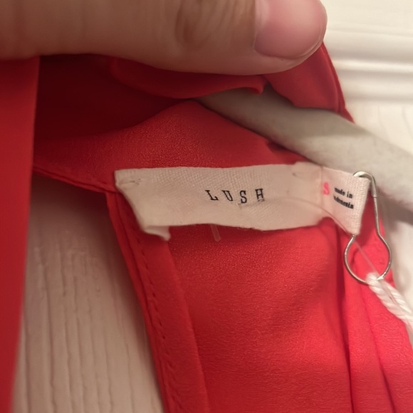 NWT Lush Romper - Picture 3 of 4